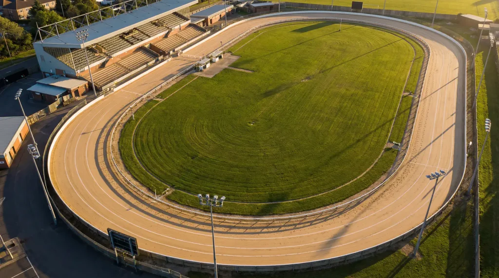 Crayford greyhound track layout with race distances marked